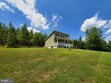 914 Apple Harvest Dr, Hedgesville, WV 25427 - photo 4