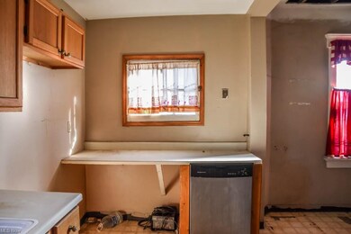 2409 9th St SW, Canton, OH 44710 - photo 5