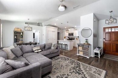 6-web-or-mls-1610-george-tweed-blvd
