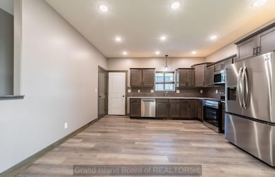 1038 Vandervoort Ave, Grand Island, NE 68801 - photo 7