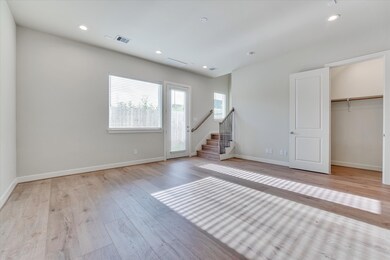 5908 Jasper Jones Way, Houston, TX 77091 - photo 5