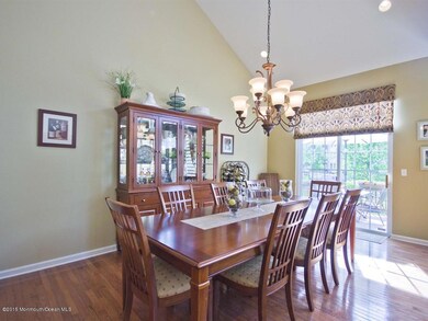 009_DINING_ROOM[1]