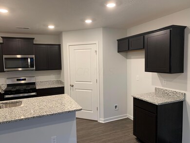 340 W Trinity Way, Newark, OH 43055 - photo 2