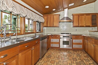 Kitchen2