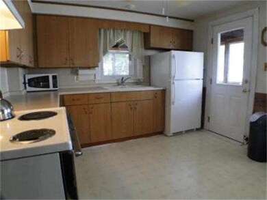 15 Davis St, Saugus, MA 01906 - photo 3