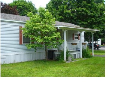 16 Patio Park Ln, Gorham, ME 04038 - photo 4