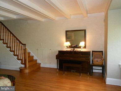 2237 Lake Ave, Baltimore, MD 21213 - photo 5