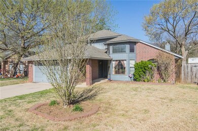 513 Goshawk Dr, Norman, OK 73072 - photo 2