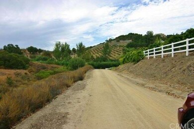 Looking back towards Calle Capistrano from the ent