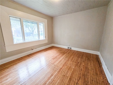 28 5th St, Rochester, NY 14605 - photo 5