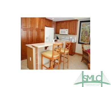 Kitchen. BREAKFAST BAR