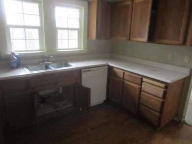 924 SW Rogue River Ave, Grants Pass, OR 97526 - photo 4