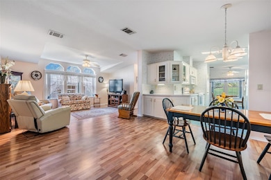 37601 Neukom Ave, Zephyrhills, FL 33541 - photo 2