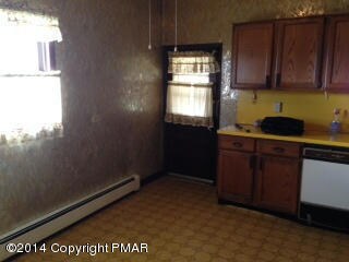 236 Main St, Moosic, PA 18507 - photo 6