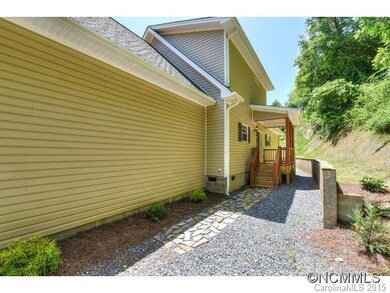 Double Garage +Side Entrance