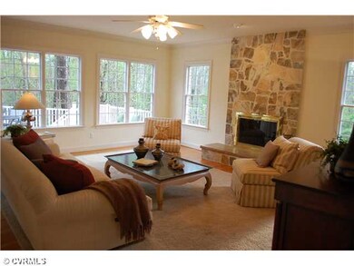 304 Eglantine Cir, Henrico, VA 23238 - photo 5