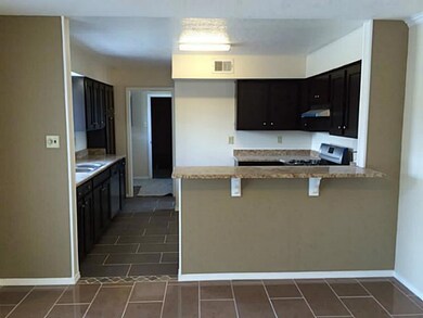 10901 Bella Vista Dr, El Paso, TX 79935 - photo 6