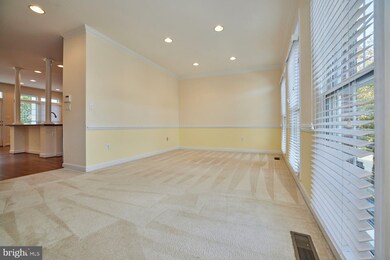 4557 Fair Valley Dr, Fairfax, VA 22033 - photo 4