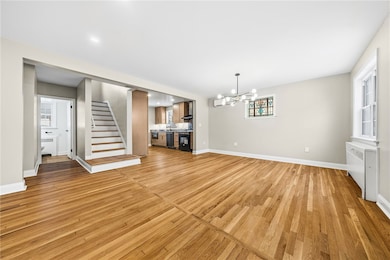 415 Serpentine Dr, Pittsburgh, PA 15243 - photo 5