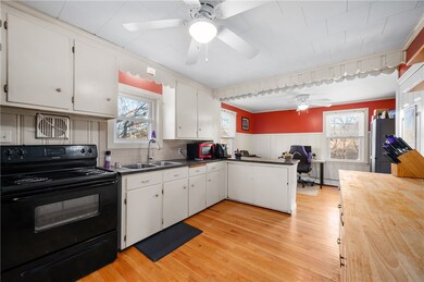 9 New St, Woonsocket, RI 02895 - photo 5