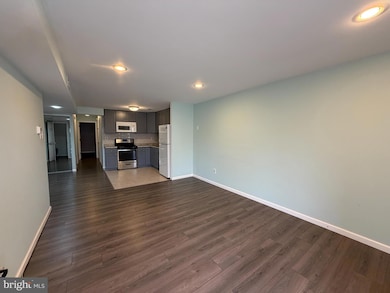 606 Hazell Ln, Philadelphia, PA 19116 - photo 2