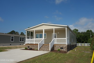 884 Yaupon Dr SW, Calabash, NC 28467 - photo 2