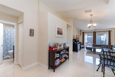 5071 NW 115th Ct, Doral, FL 33178 - photo 6