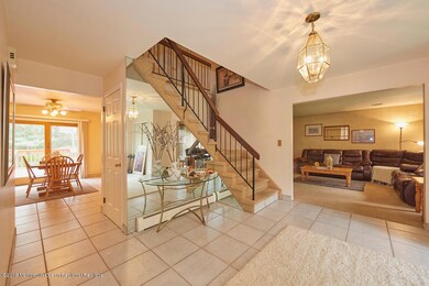 6 Apache Dr