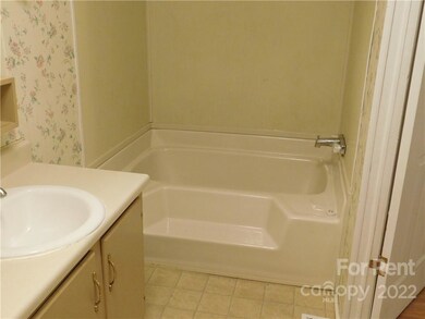 4067 Oak Tree Rd, Asheboro, NC 27205 - photo 4