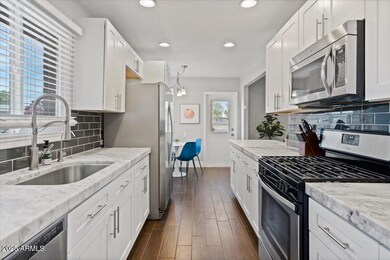 7333 N 17th Ave, Phoenix, AZ 85021 - photo 6