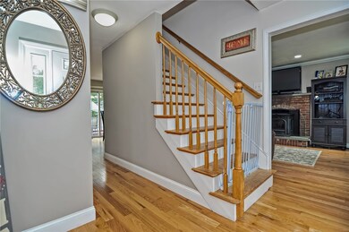 8 Barbara Ln, Attleboro, MA 02703 - photo 4