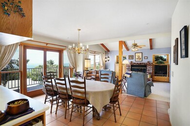 02-Dining Area