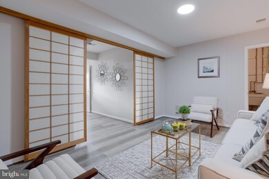 9517 Barcellona Ct, Fairfax, VA 22031 - photo 7