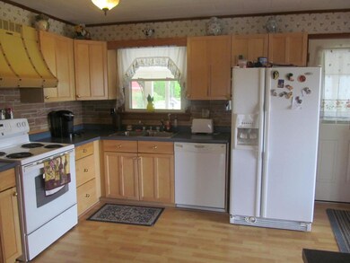 627 Old Coach Rd, Lyndonville, VT 05851 - photo 7