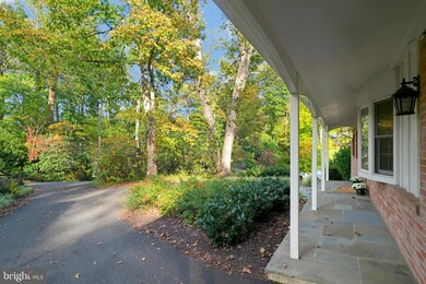 8205 Hillcrest Rd, Annandale, VA 22003 - photo 5