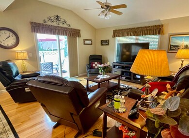 5 Jamesway Dr, Litchfield, NH 03052 - photo 4