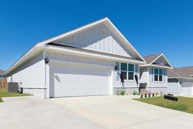 3899 Larry Furr Way, Bellview, FL 32526 - photo 4