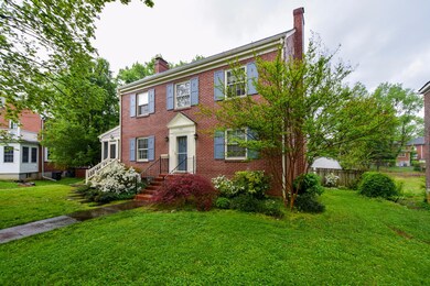 1610 Windsor Ave SW Roanoke VA-large-004