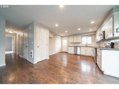 306 Christopher Ct, Molalla, OR 97038 - photo 5