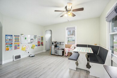 135 28th St N, Battle Creek, MI 49015 - photo 4