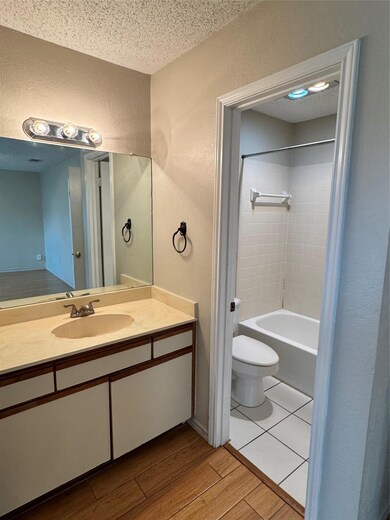 2621 Gwendolyn Ln unit A, Austin, TX 78748 - photo 3