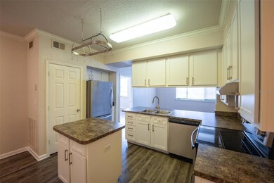 unlisted-address, Orlando, FL 32801 - photo 5