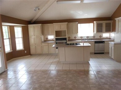 14037 Lago Seco Dr, Horizon City, TX 79928 - photo 4