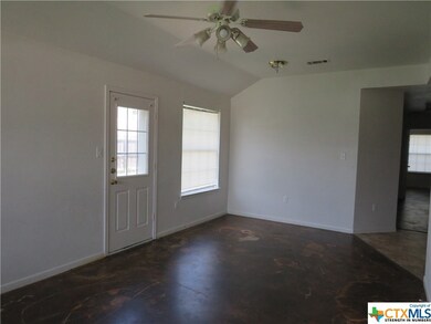 3114 Yaupon Rd unit A, Copperas Cove, TX 76522 - photo 2
