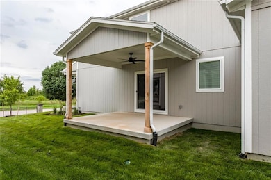 16827 W 164th Terrace, Olathe, KS 66062 - photo 2