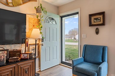 209 N Jon St, New Carlisle, IN 46552 - photo 4