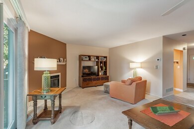 22 Oak Leaf Way, Peabody, MA 01960 - photo 4