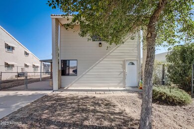 4-web-or-mls-E 9th Ave-004