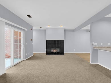 W241N2573 E Parkway Meadow Cir unit 3, Pewaukee, WI 53072 - photo 6