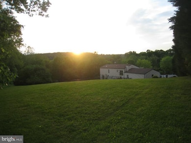 7689 Anvil Dr, Frederick, MD 21701 - photo 7